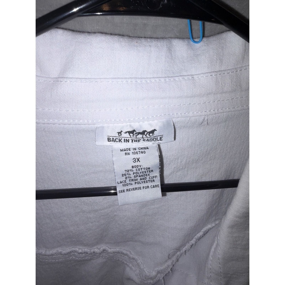 X 3 Back in the Saddle White Denim Jacket Crochet Lace Sleeve Plus Size 3 - Picture 5 of 5